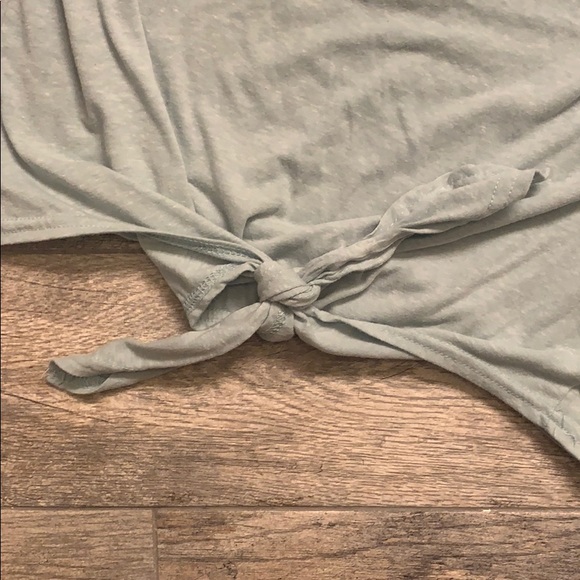 Heifer short sleeve tie front tee - Picture 4 of 4